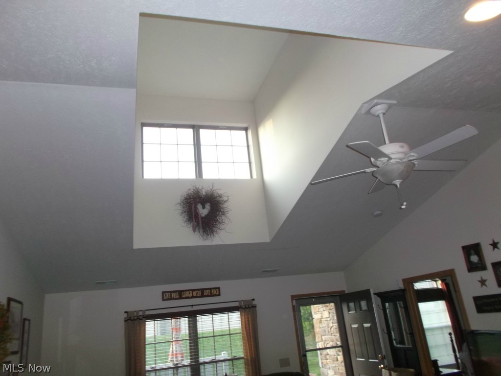 Fiddlers Crk Condo - Residential