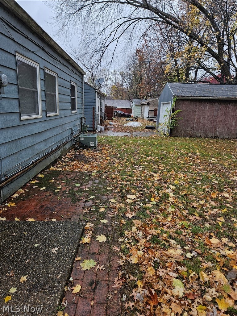 Photo of 873 Kickapoo Avenue, Akron, OH 44305 (MLS # 5220379)