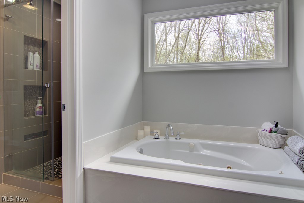 Woods Williamsburg - Residential