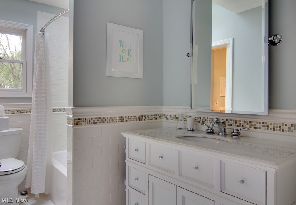 Woods Williamsburg - Residential