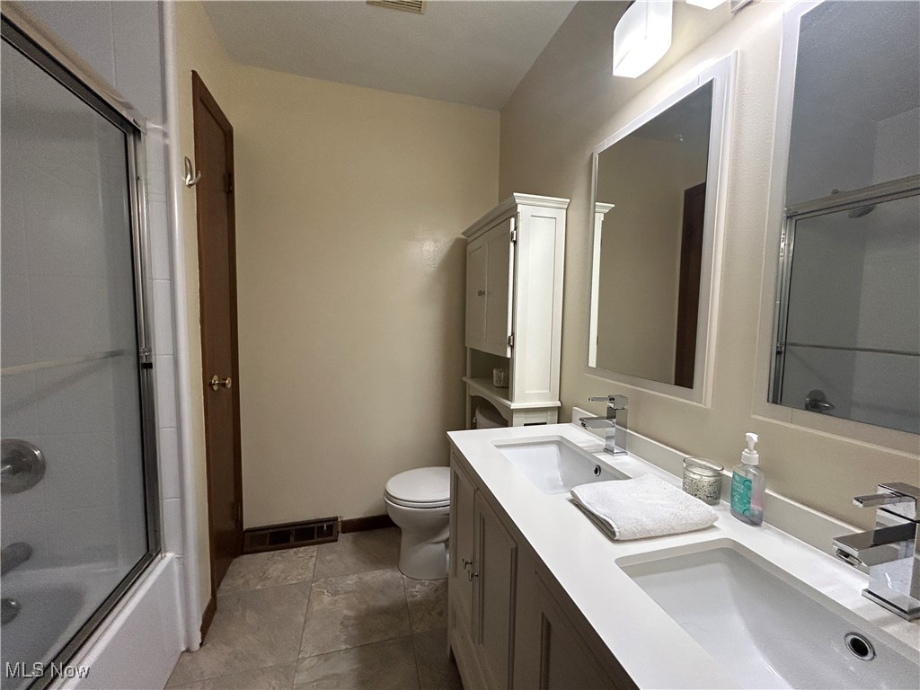 7366 Cromwell Drive, Solon, Ohio image 5