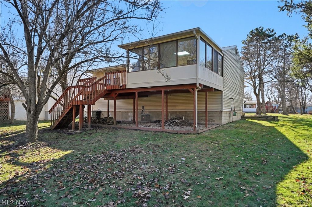 Photo of 1067 Erin Drive, Kent, OH 44240 (MLS # 5186385)