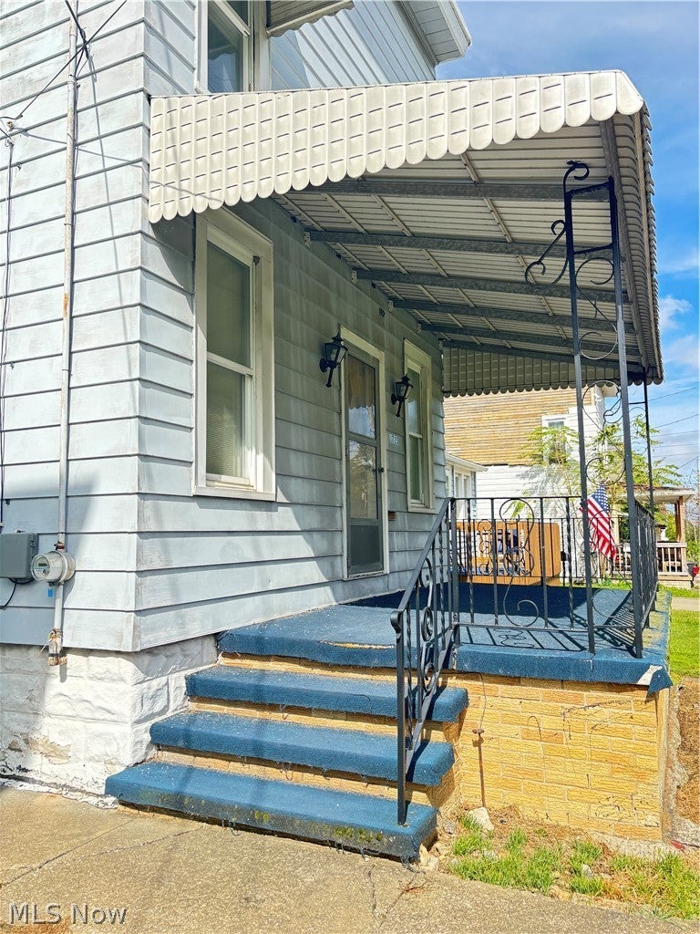 1725 Harbor Avenue