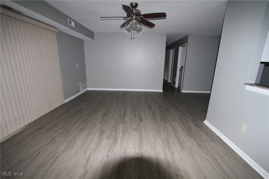 7081 Village Drive, Mentor, Ohio image 15