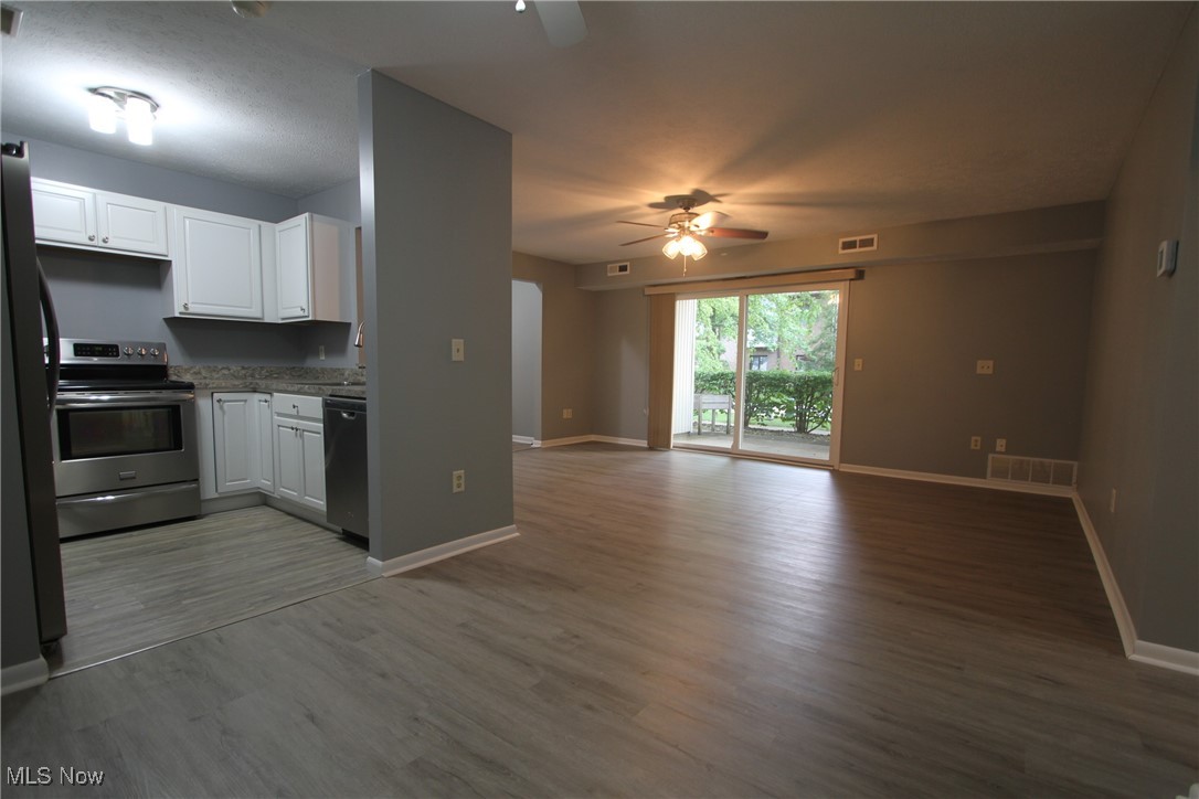 7081 Village Drive, Mentor, Ohio image 7