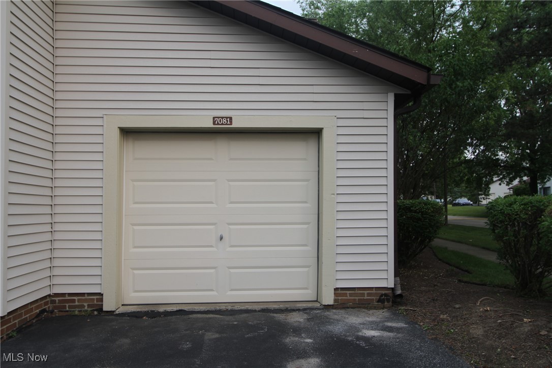 7081 Village Drive, Mentor, Ohio image 34