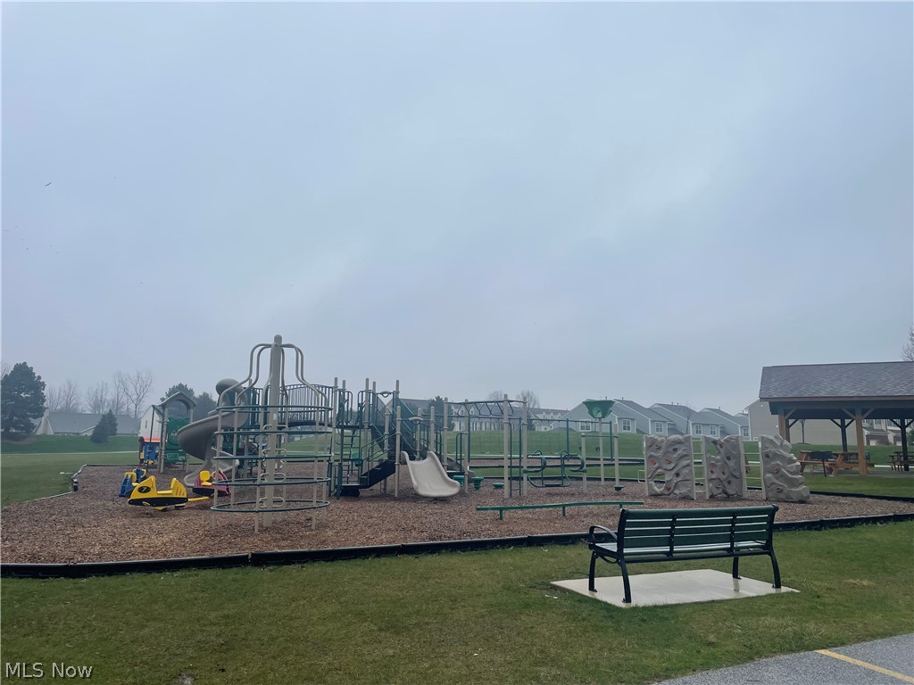 Tradewinds Villas Condo - Residential