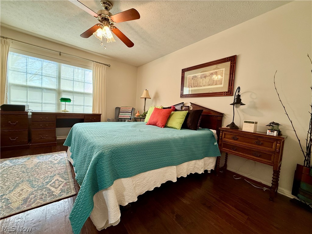 Parkside/Eastwood Village Condo - Residential