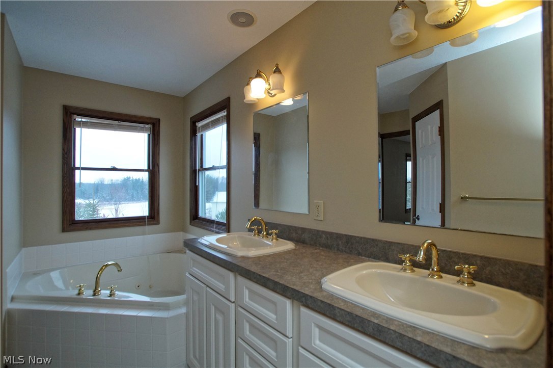 Overlook Knoll - Residential