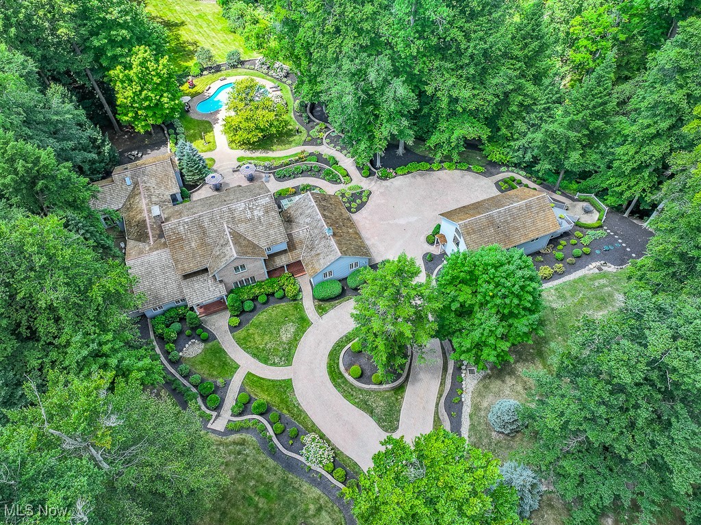 1160 Fox Hill Drive, Gates Mills, Ohio image 2