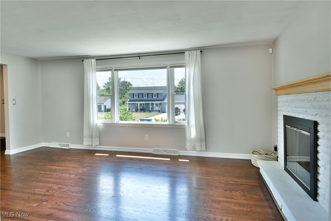 Applewood Acres - Residential