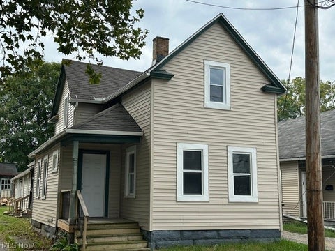 Multifamily For Sale - 3233 Trowbridge Avenue<br/> Cleveland, OH 44109