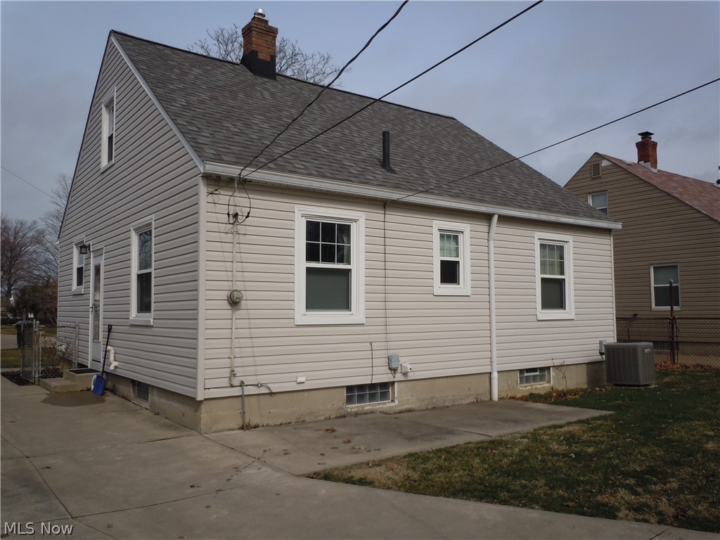 Wool-O-Beach Imp Co - Residential