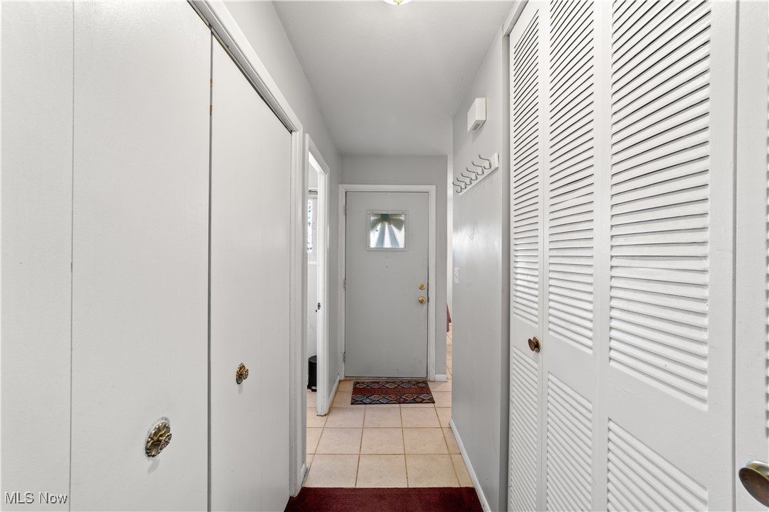 498 Beeler Drive, Berea, Ohio image 4