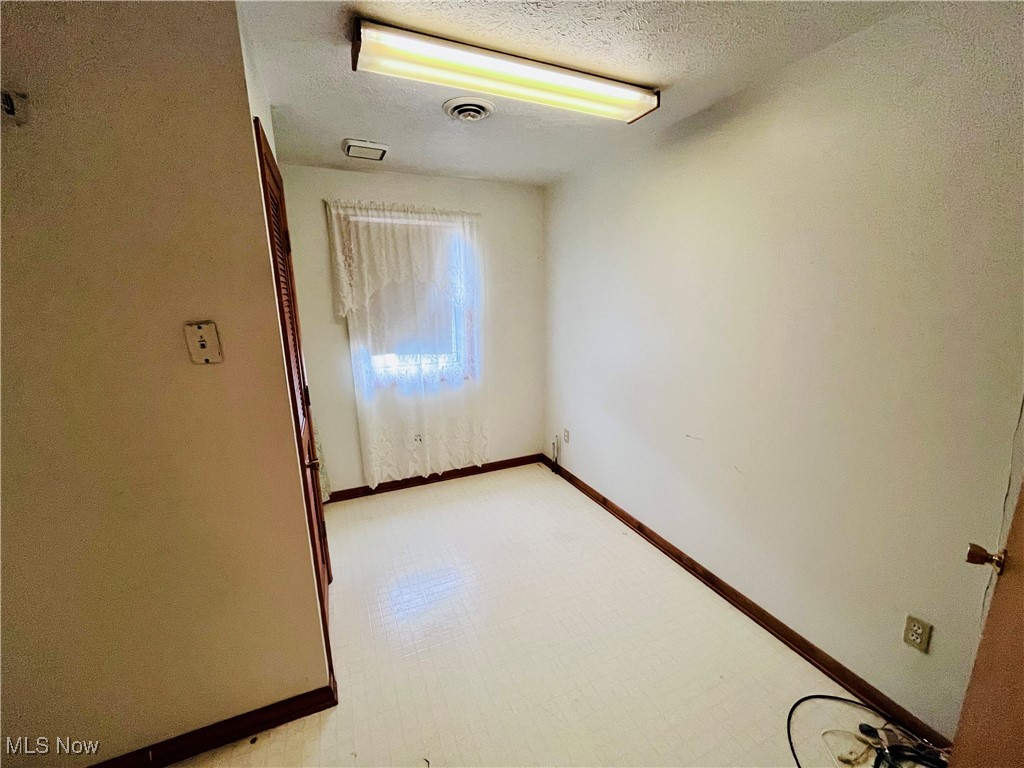 40 Joseph Street, Follansbee, West Virginia image 11