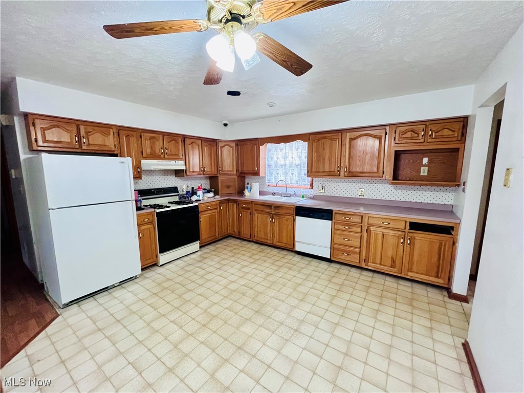 40 Joseph Street, Follansbee, West Virginia image 7
