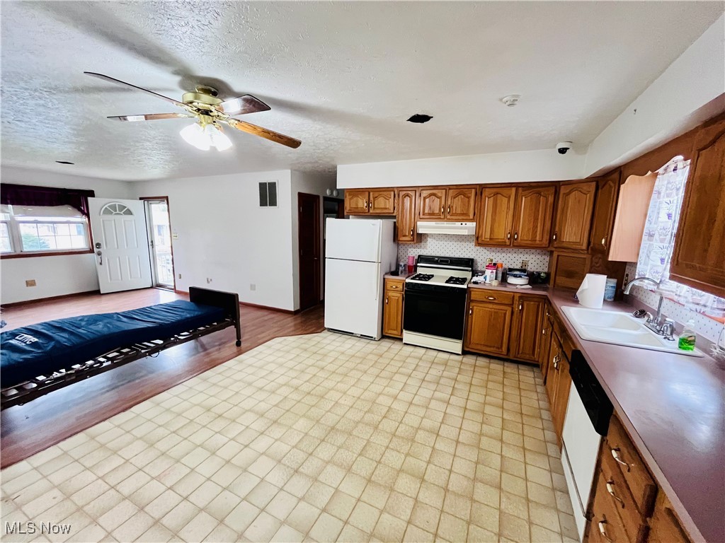 40 Joseph Street, Follansbee, West Virginia image 8