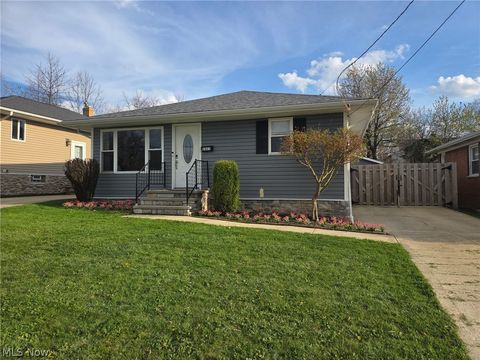 Photo of 2821 Wales Avenue, Parma, OH 44134 (MLS # 5202974)