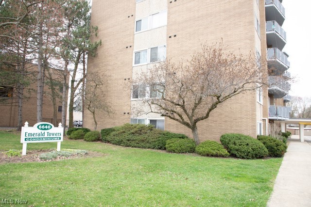 6640 Pearl Road 203