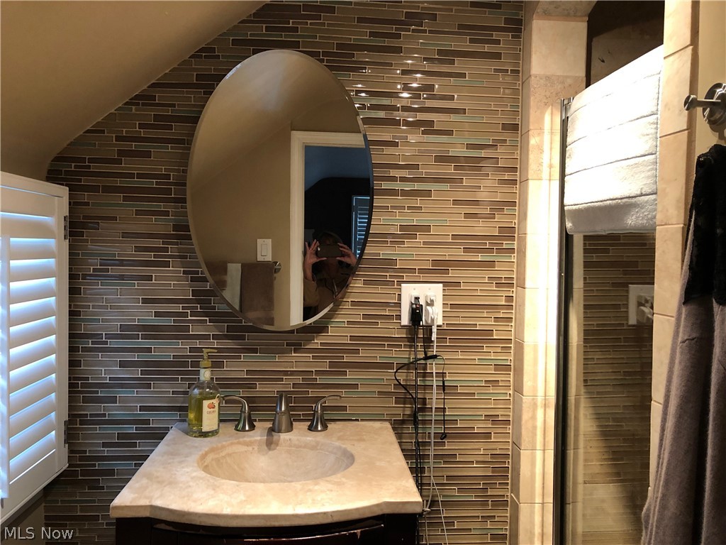 Kellys - Residential