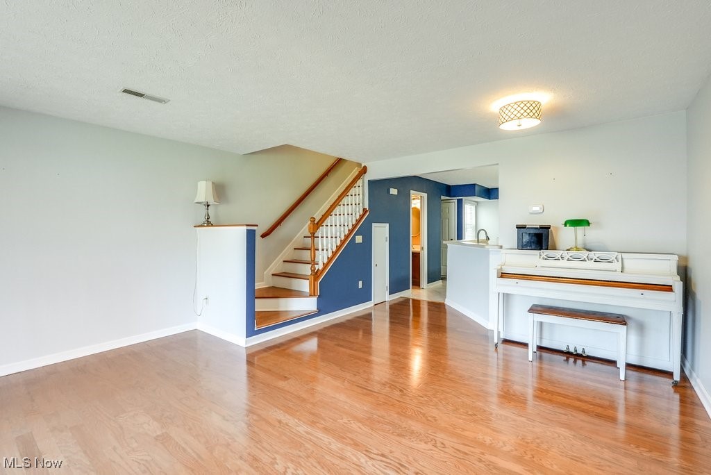 Courtyard Crystal Lake - Residential