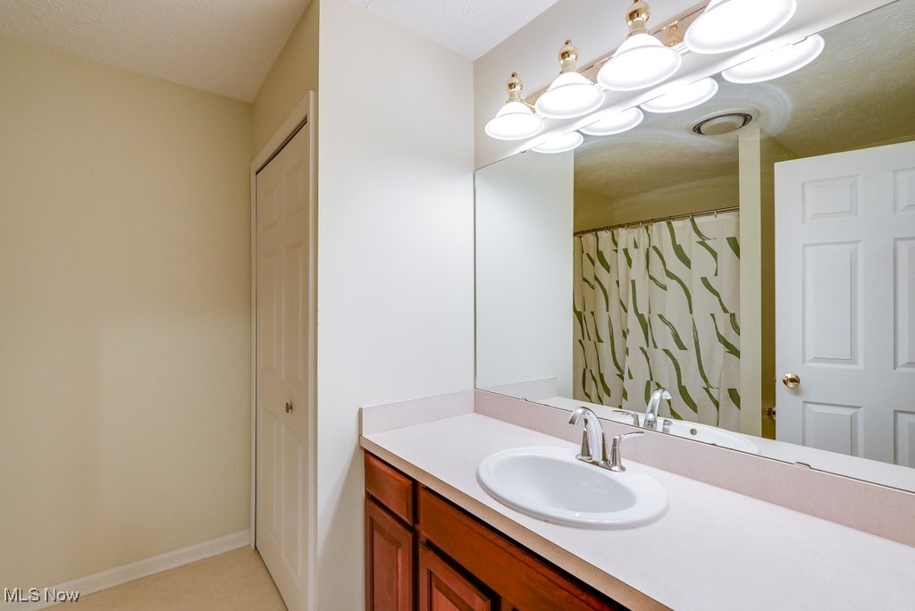 Courtyard Crystal Lake - Residential