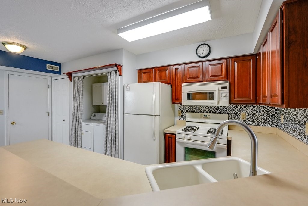 Courtyard Crystal Lake - Residential