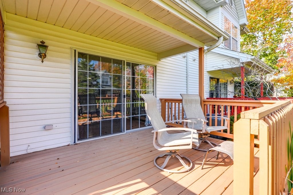 Courtyard Crystal Lake - Residential