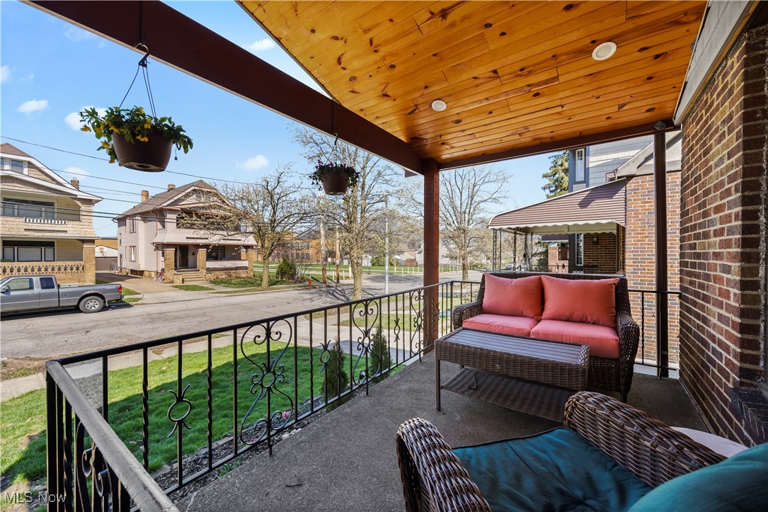 Lotus Realty Cos Fisher - Residential