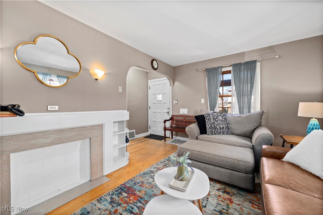 Lotus Realty Cos Fisher - Residential