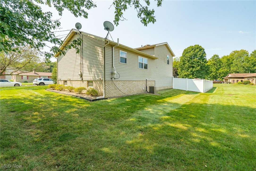 2021 Ashbrook Avenue, Louisville, Ohio image 25