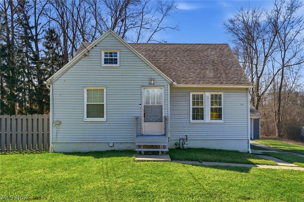 Photo of 9614 Ravenna Road, Twinsburg, OH 44087 (MLS # 5192810)