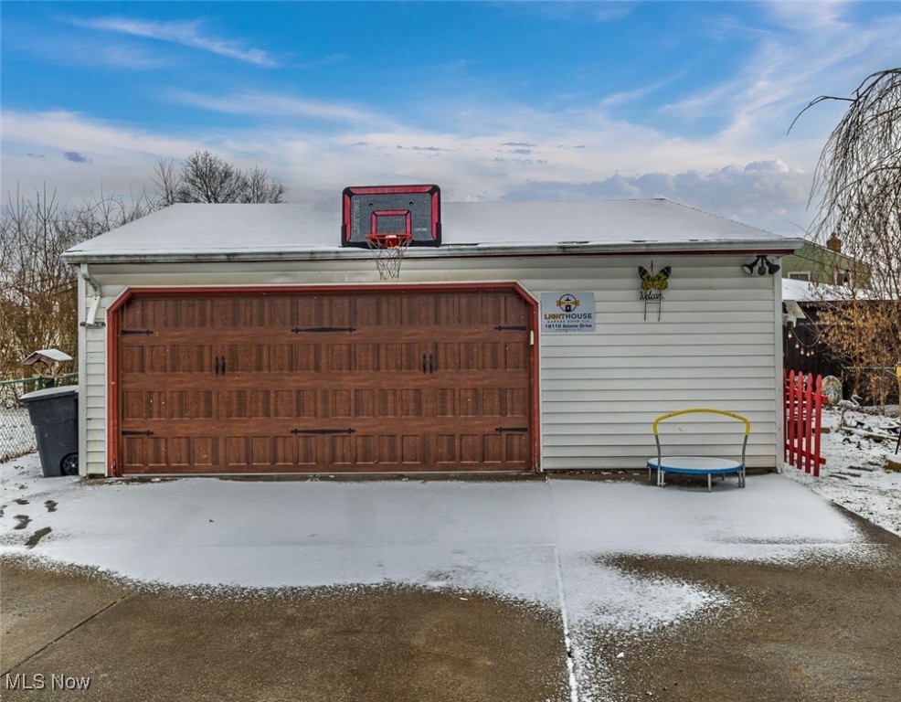 18119 Adams Drive, Strongsville, Ohio image 30