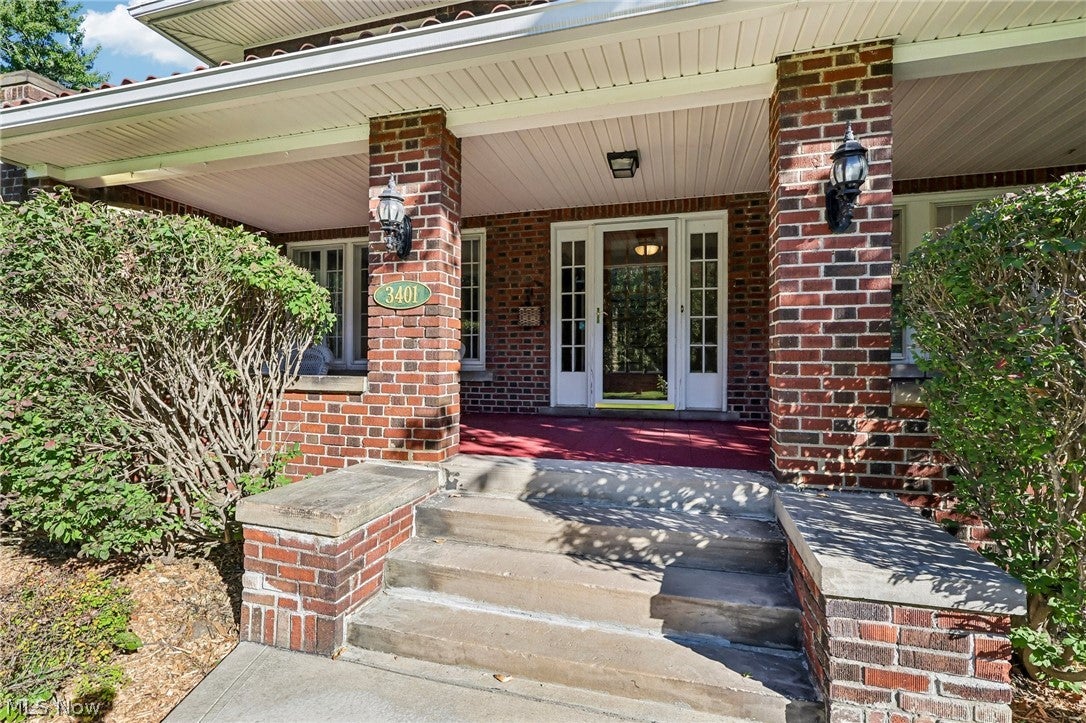 3401 Fairmount Boulevard