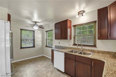 Tiny photo for 5998 Maplecliff Drive, Parma Heights, OH 44130 (MLS # 5219612)