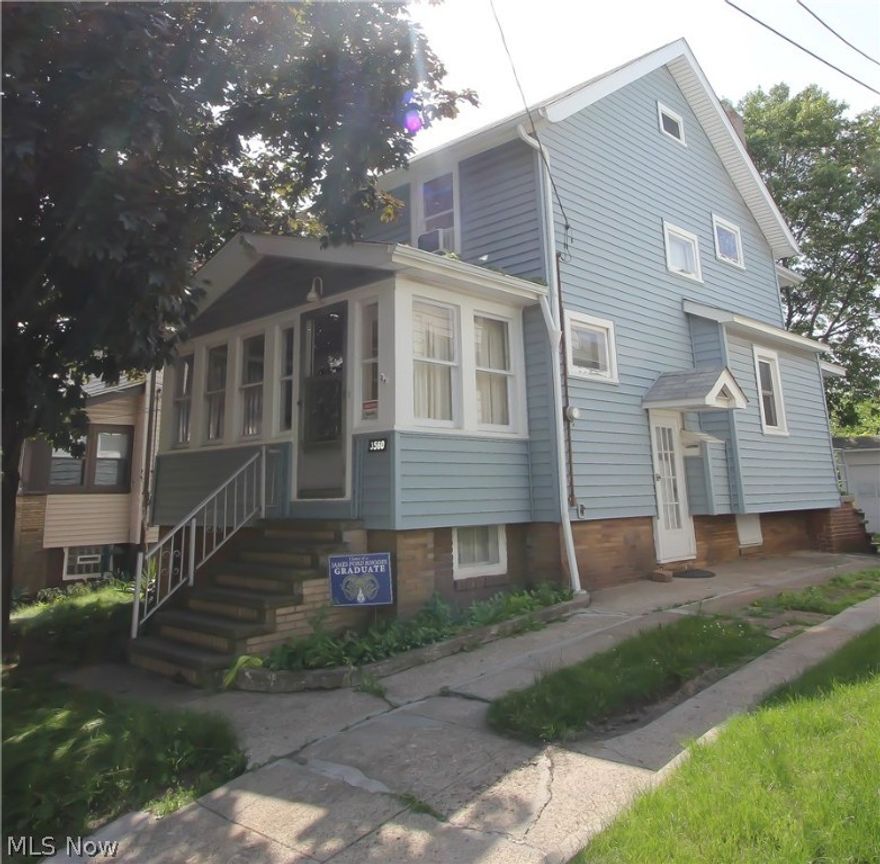 Nice two bedroom colonial, very rare to find such a nice house at such a good price.  Stop paying rent and own your own home or add to your investment portfolio.  Owner is adding new furnace and central air.