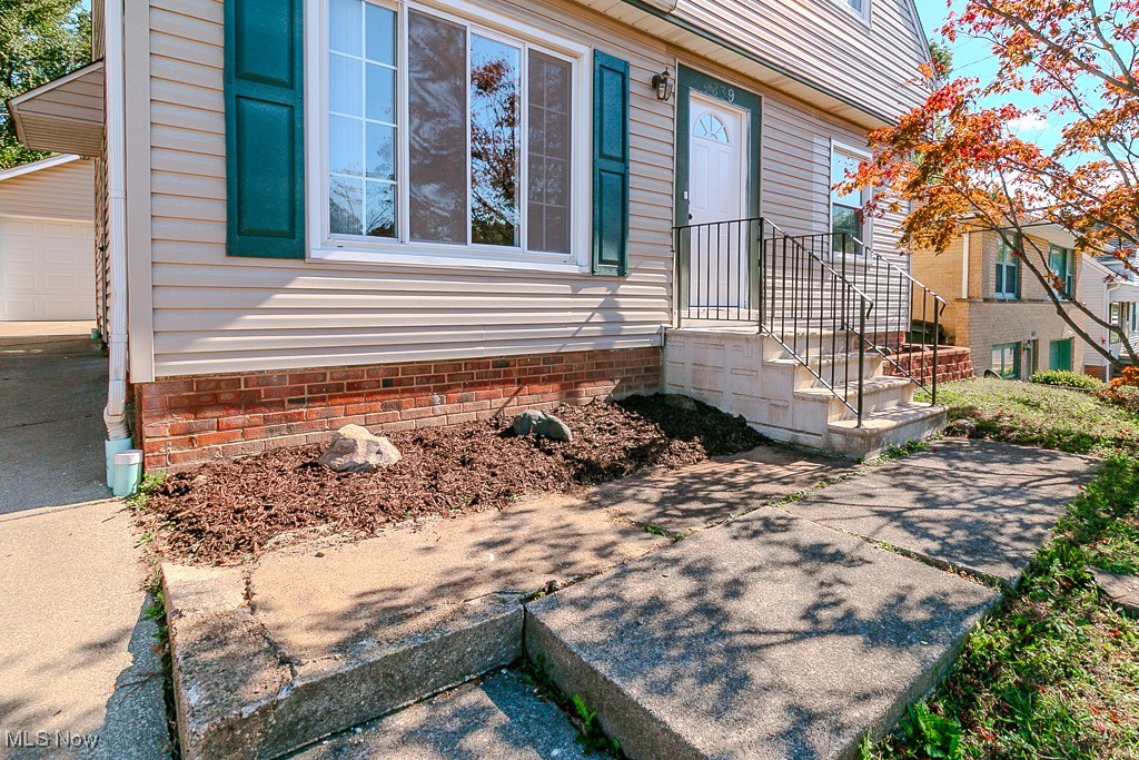 4839 E 94th Street