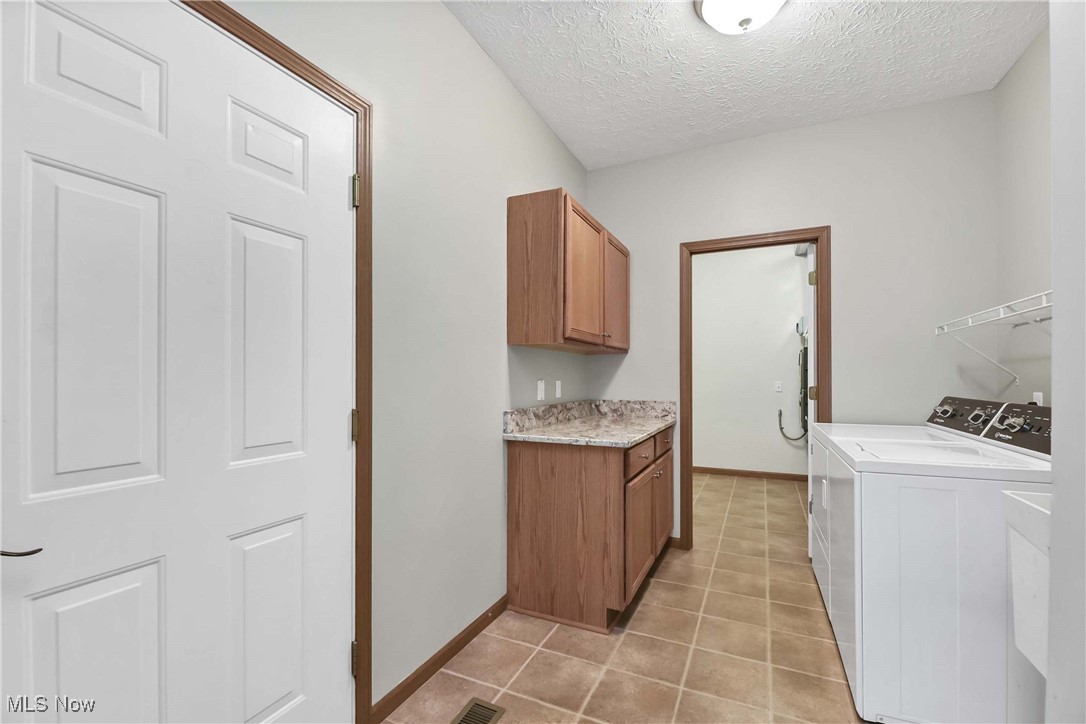 2174 Southampton Lane, Avon, Ohio image 29