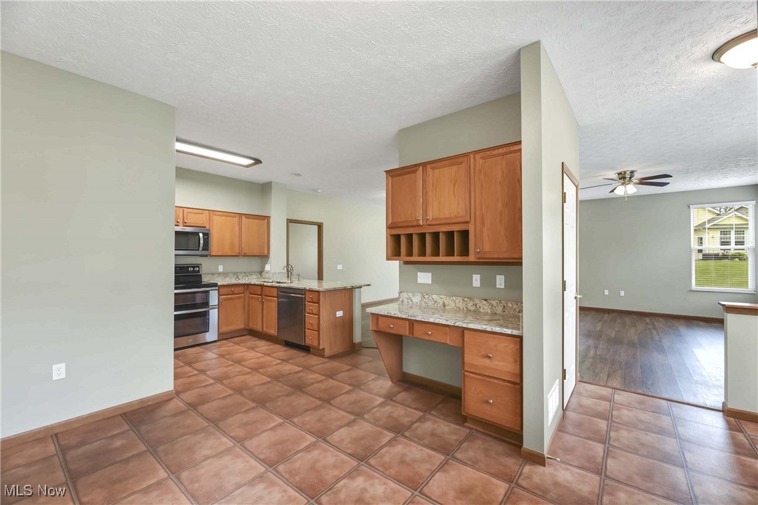 2174 Southampton Lane, Avon, Ohio image 14
