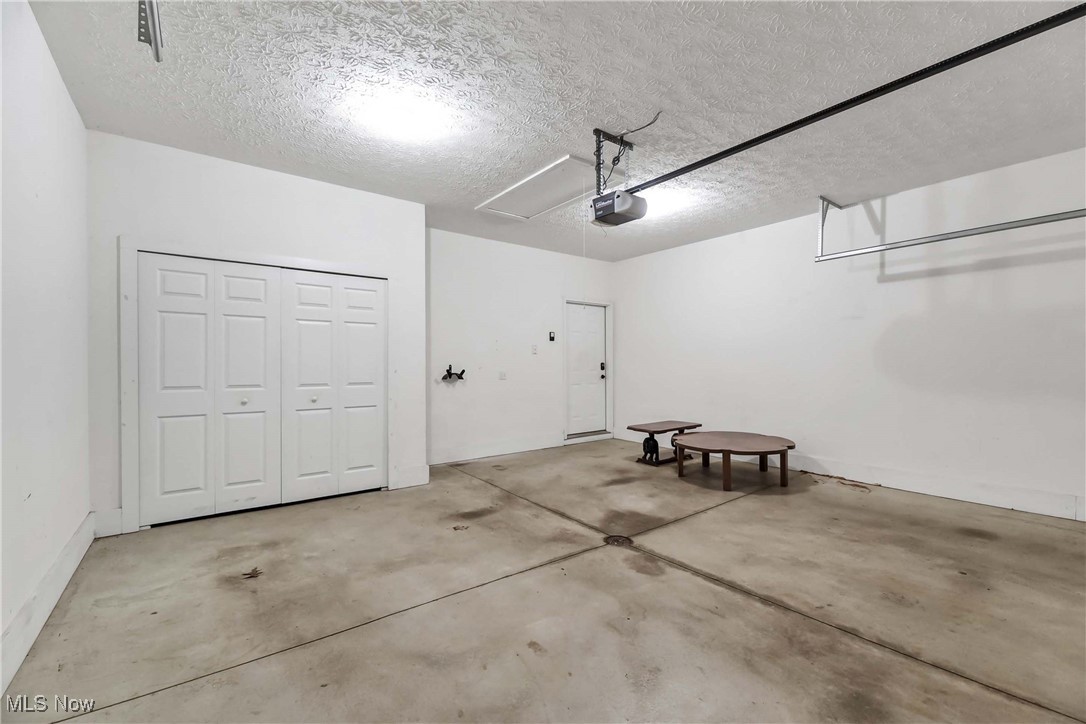 2174 Southampton Lane, Avon, Ohio image 37