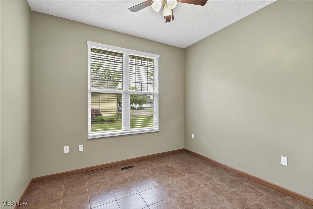 2174 Southampton Lane, Avon, Ohio image 31