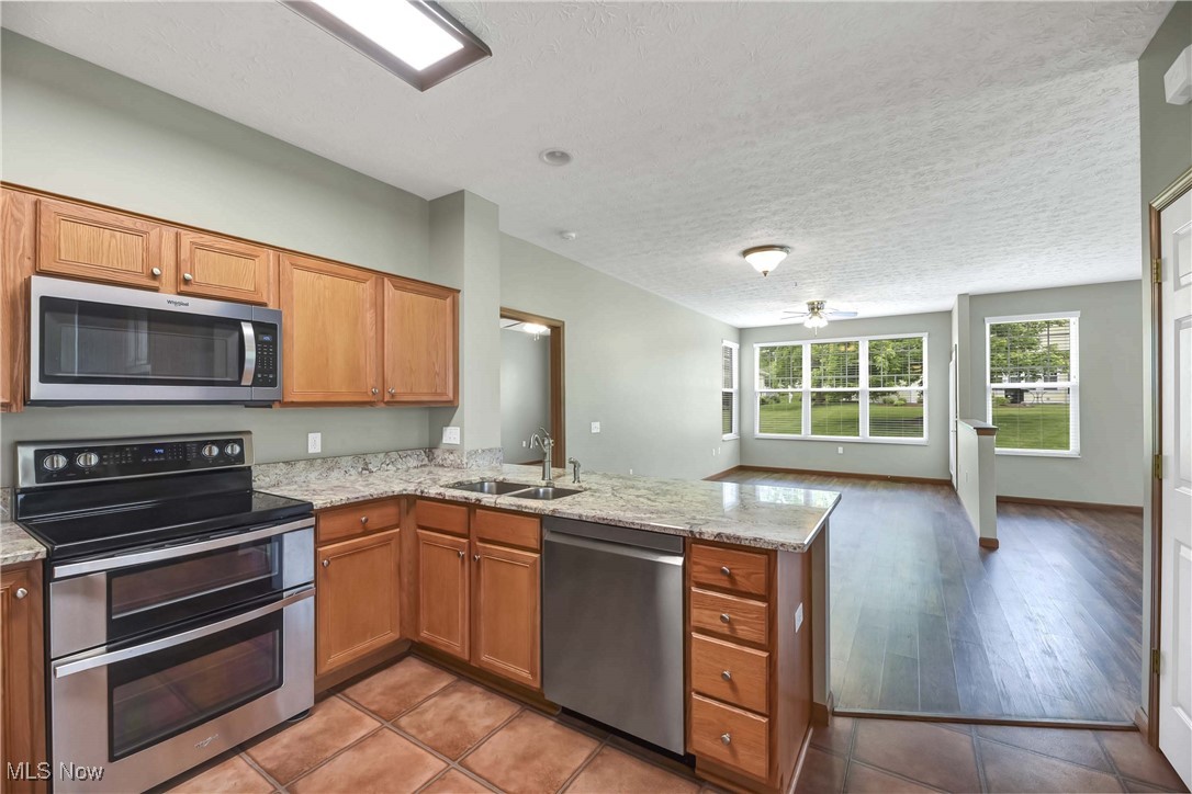 2174 Southampton Lane, Avon, Ohio image 8