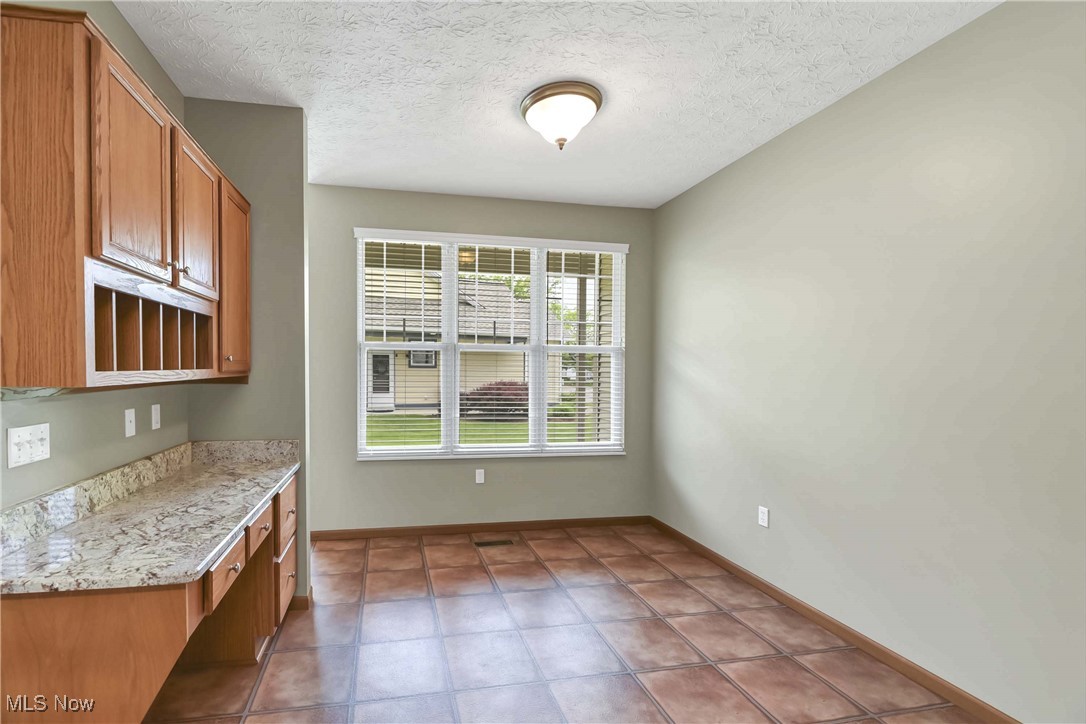 2174 Southampton Lane, Avon, Ohio image 12