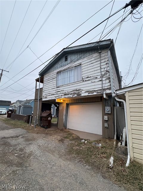 805 Clover Alley Wellsville OH 43968