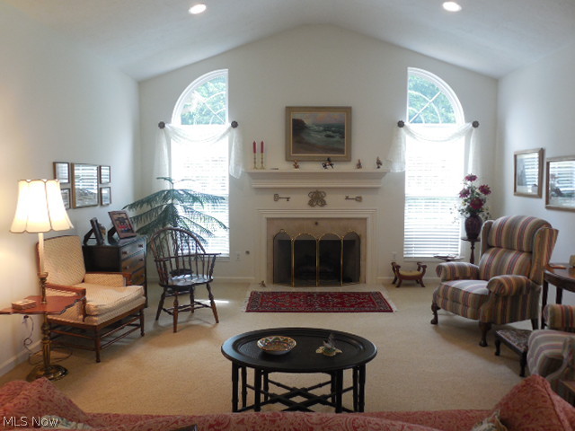 Clingan Xing Condo - Residential