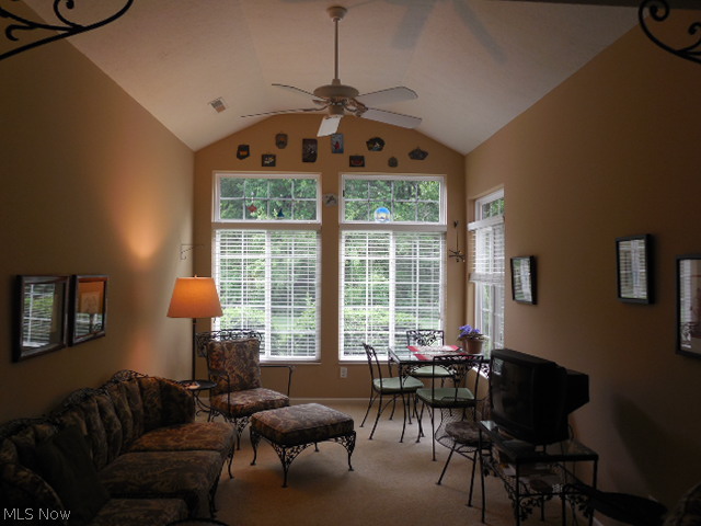 Clingan Xing Condo - Residential