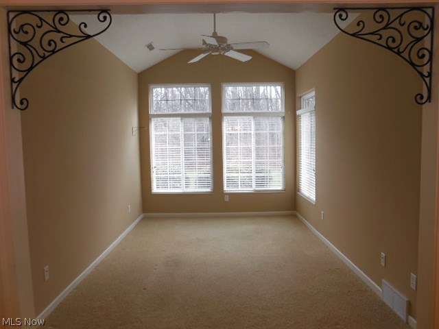 Clingan Xing Condo - Residential