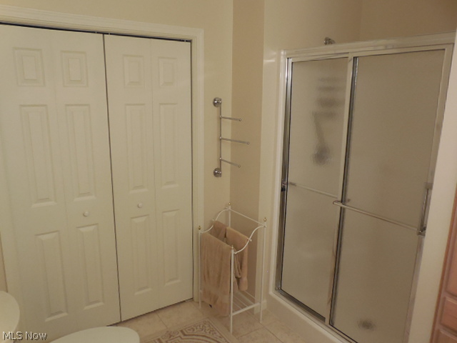 Clingan Xing Condo - Residential