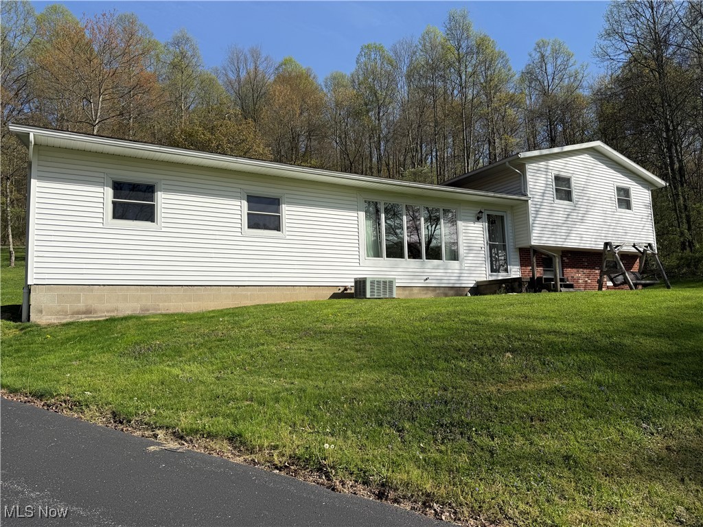 89055 Beaver Dam Road, Bowerston, Ohio image 5