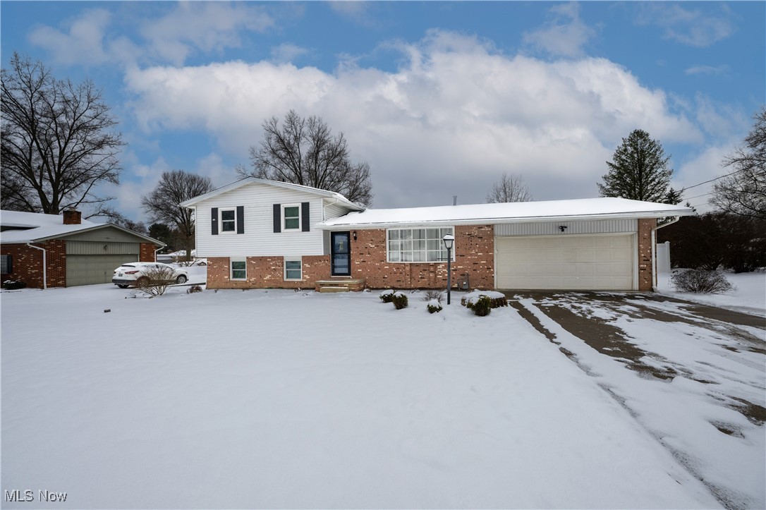 5630 Comanche Street, North Canton, Ohio image 3